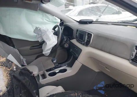 2017 Kia Sportage Lx z USA, uszkodzony, nr VIN KNDPM3AC2H7050012